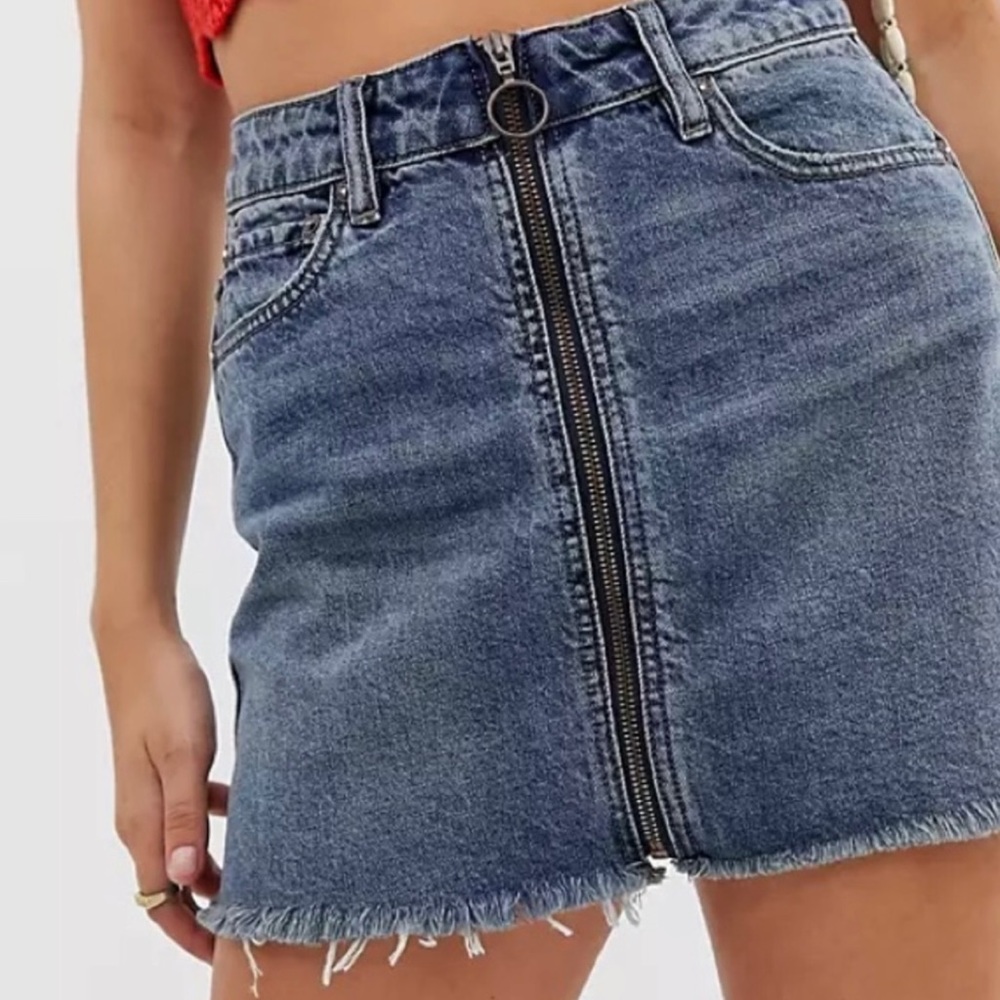 Free People We the Free zip it up denim mini skirt size 30